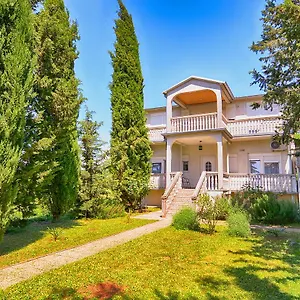 Apartment Bozo 1631, Fažana